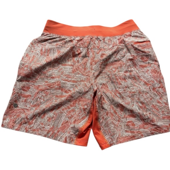 LULULEMON T.H.E. Short 9" Linerless Training Athletic Shorts in Orange Size S - Picture 3 of 8